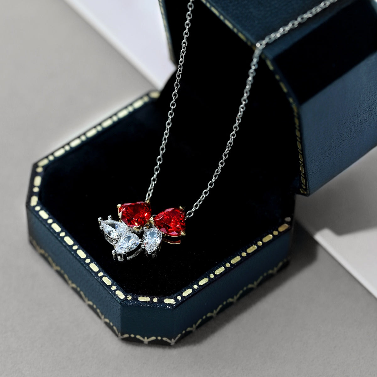 [Kismet Jewels ]Dainty Red Heart Necklace
