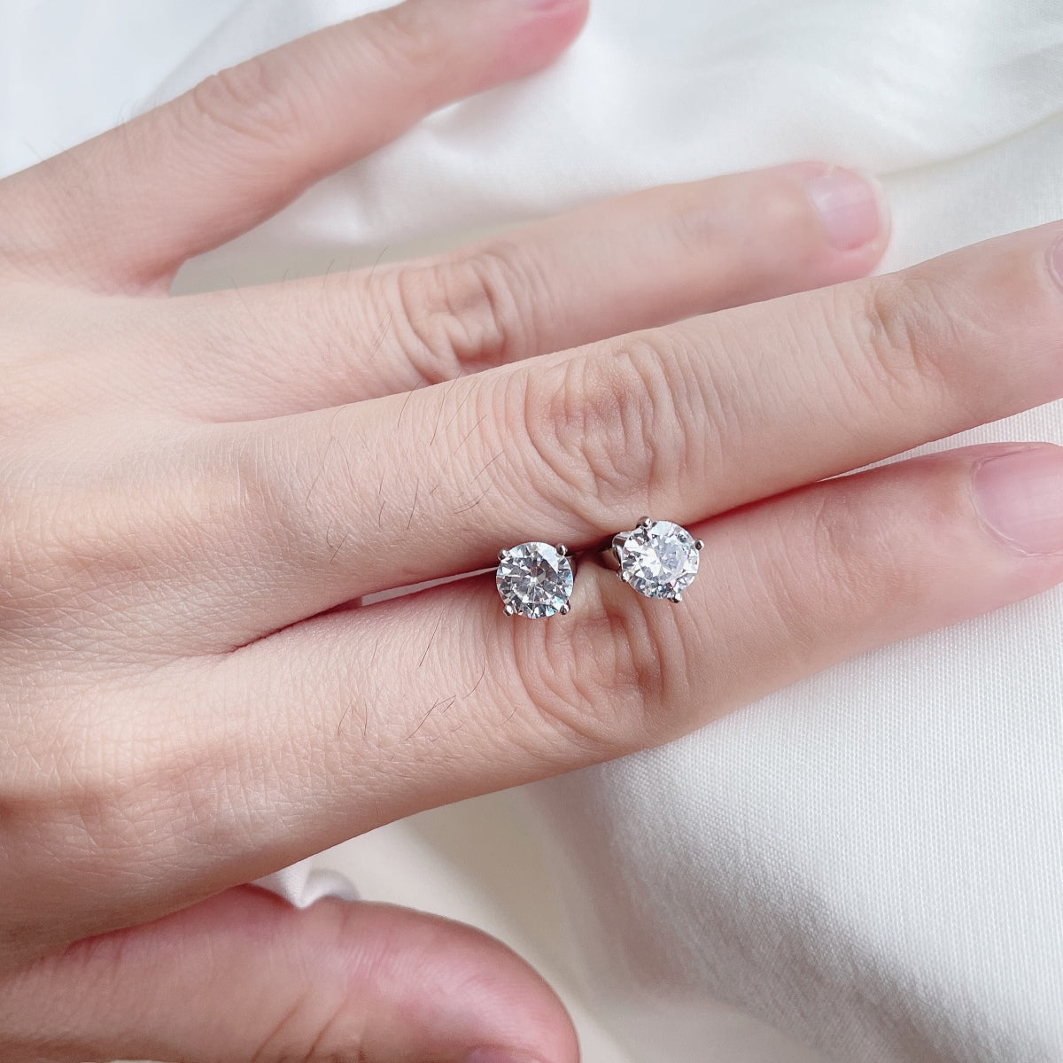 [Kismet Jewels ]Unique Round Shape Earrings