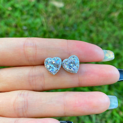 [Kismet Jewels ]Sparkling Heart Shape Lover Earrings