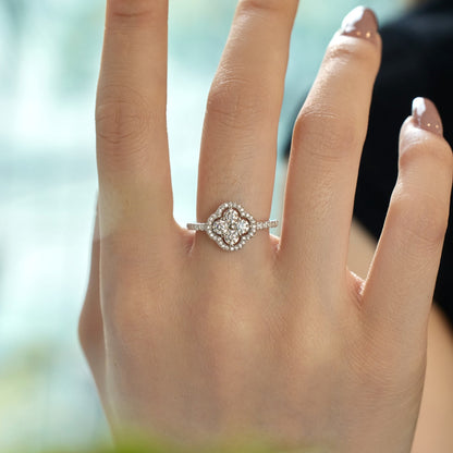 [Kismet Jewels ]Four Leaf Clover Flower Design Ring