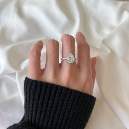 [Kismet Jewels ]1.0 Carat Luxurious Resplendent Water Drop Shape Wedding Ring