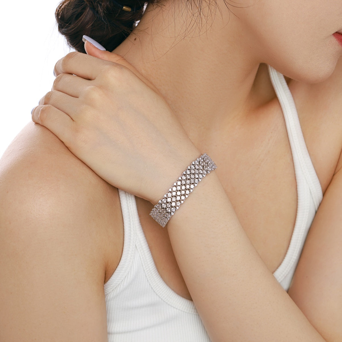 [Kismet Jewels ]Ornate Elegant Round Cut Party Bracelet