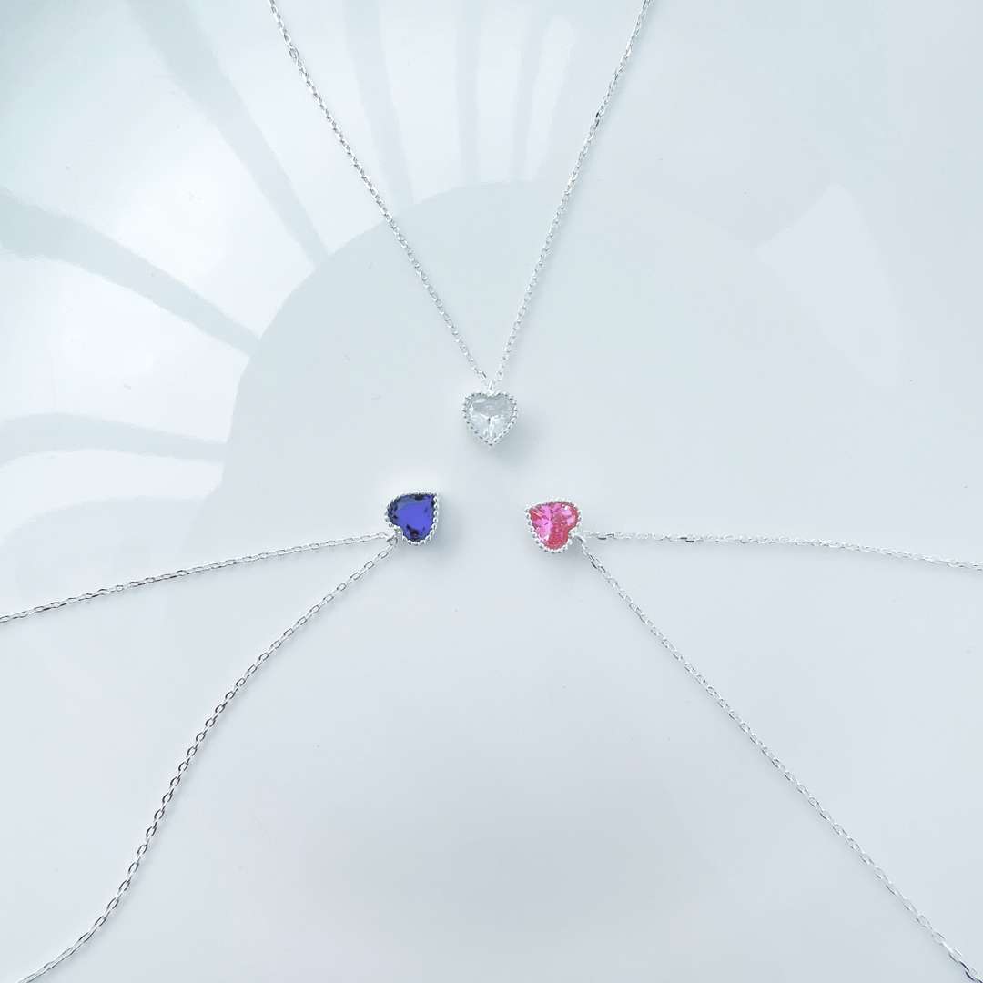 [Kismet Jewels ]Ornate Heart Shape Necklace