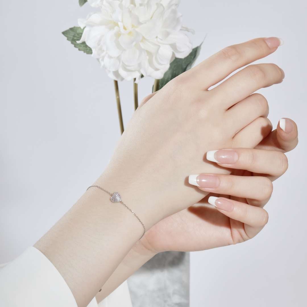 [Kismet Jewels ]Heart-Shaped Gentle and Versatile Bracelet