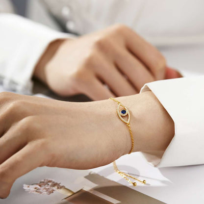 [Kismet Jewels ]Devil's Eye Hollow Design Bracelet