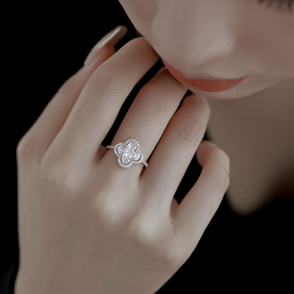 [Kismet Jewels ]Luxurious Eternity Flower Shape Banquet Ring