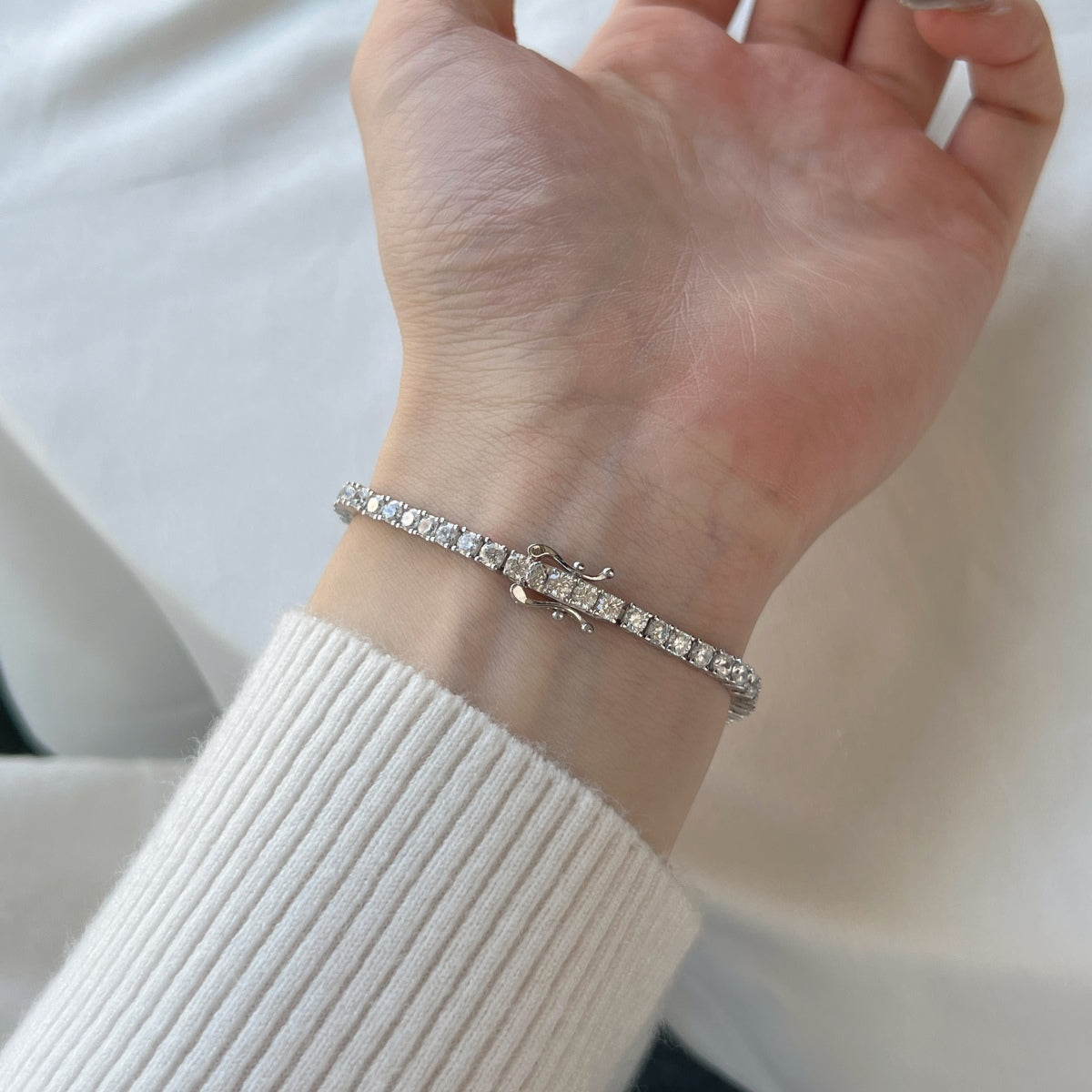 [Kismet Jewels ]Dainty Charming Round Cut Tennis Bracelet