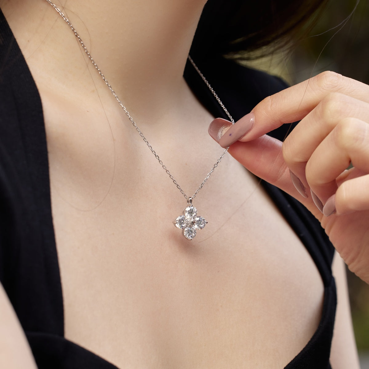 [Kismet Jewels ]Four-Leaf Clover And Eight-Pointed Star Necklace