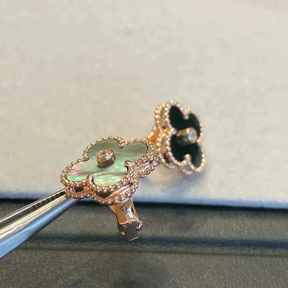 [Kismet Jewels ]CLOVER MEDIUM 1 MOTIFS GRAY MOP  DIAMOND EARRINGS