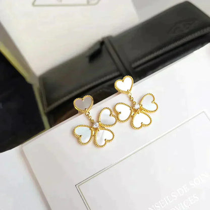 [Kismet Jewels ]CLOVER SWEET WHITE MOP EARRINGS