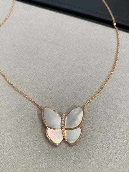 [Kismet Jewels ]BUTTERFLY GOLD MOP DIAMOND NECKLACE