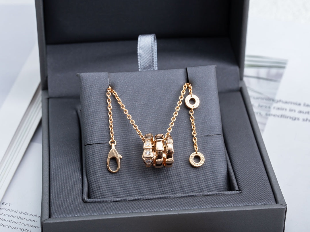[Kismet Jewels ]SERPENTI PINK GOLD NECKLACE DIAMOND
