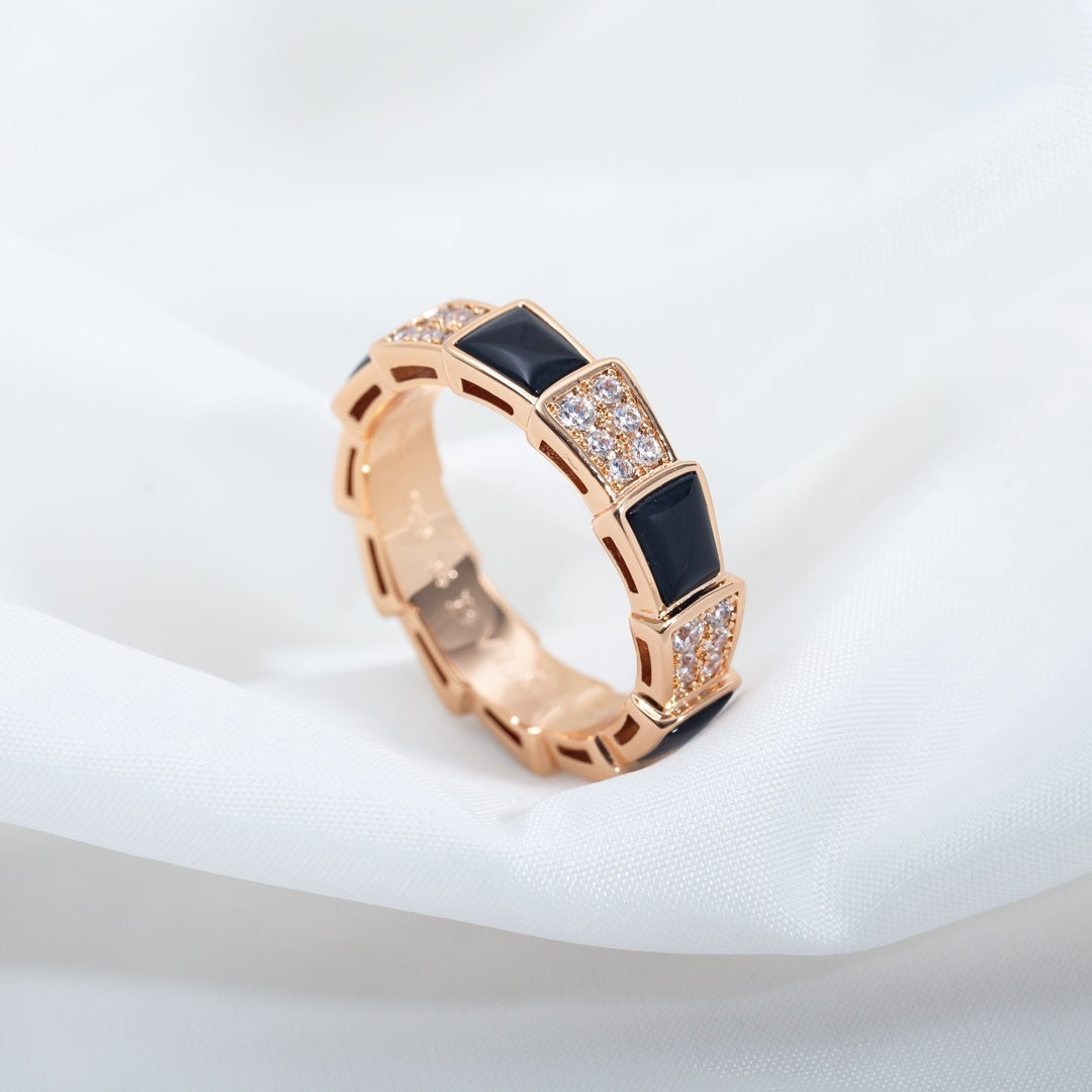 [Kismet Jewels ]SERPENTI RING PINK GOLD BLACK MOP DIAMOND PAVED 4MM