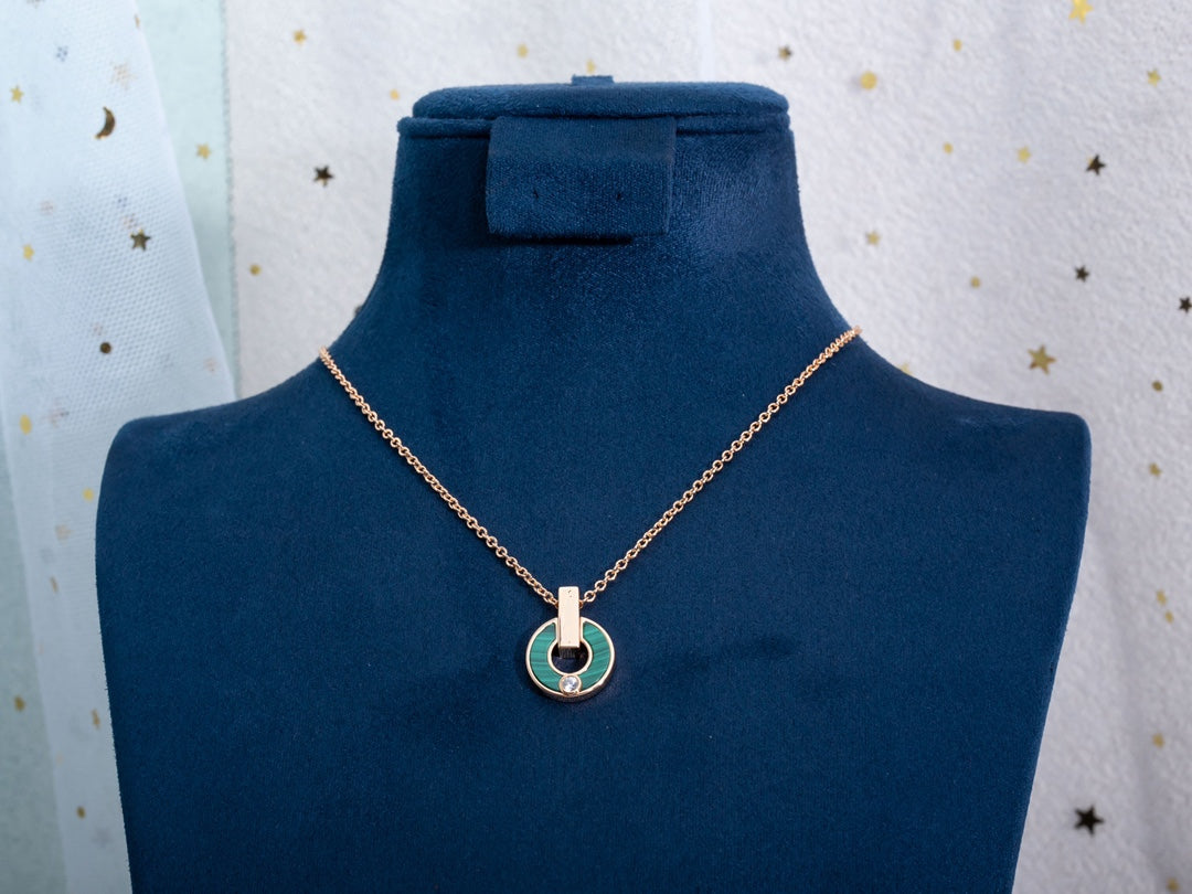 [Kismet Jewels ]GARI NECKLACE PINK GOLD MALACHITE