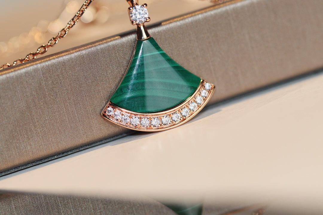 [Kismet Jewels ]DREAM NECKLACE MALACHITE DIAMOND