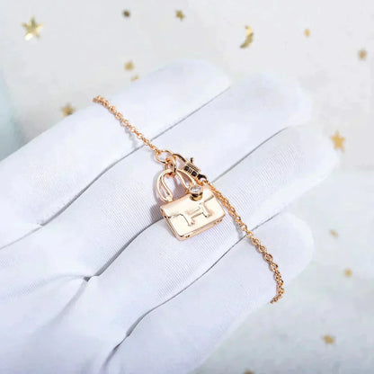 [Kismet Jewels ]AMULETTE PEDANT ROSE GOLD NECKLACE
