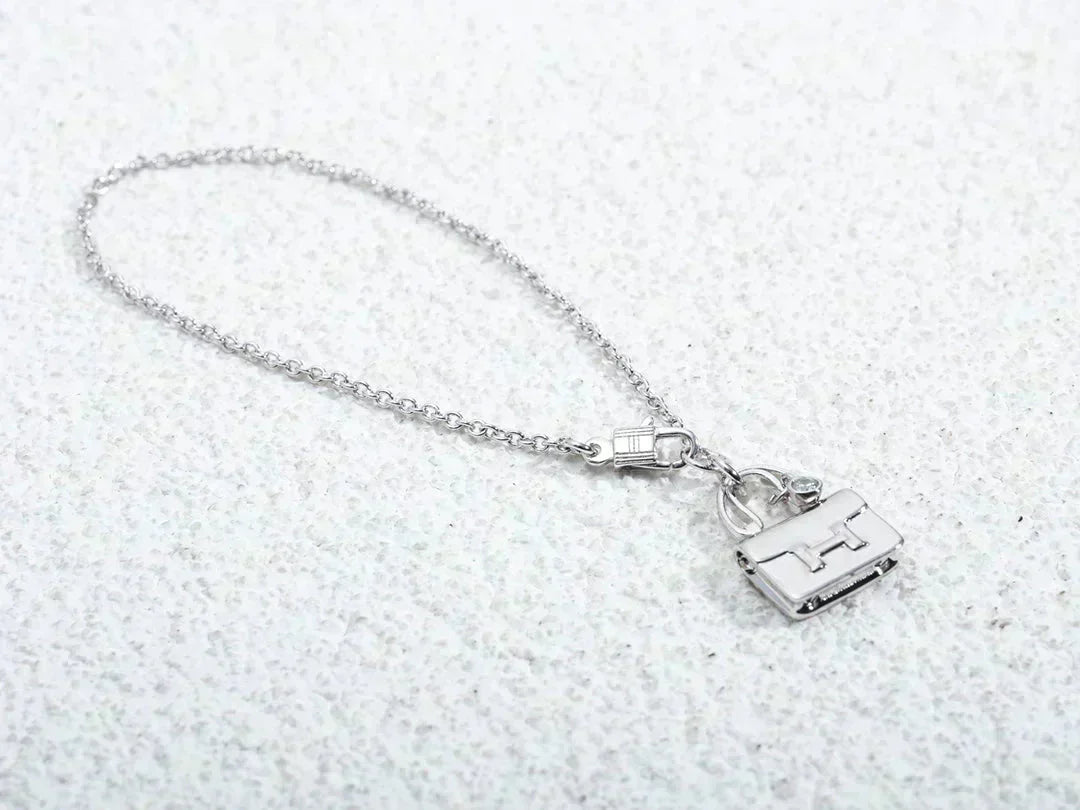 [Echo ]AMULETTE PEDANT SILVER NECKLACE