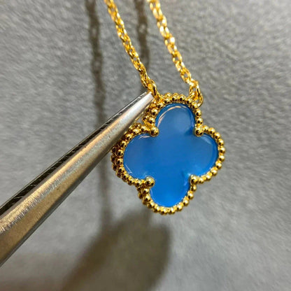[Kismet Jewels ]CLOVER 15MM BLUE AGATE NECKLACE