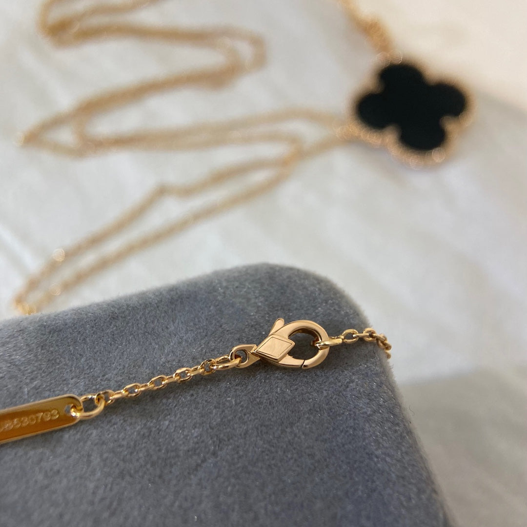 [Kismet Jewels ]CLOVER 25MM NECKLACE GOLD ONYX