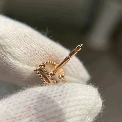 [Kismet Jewels ]HEART CARNELIAN STUD EARRINGS