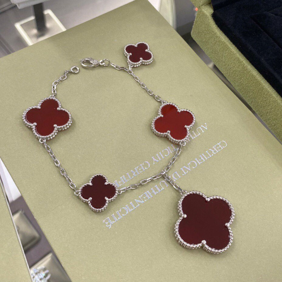 [Kismet Jewels ]CLOVER 5 MOTIFS SIVLER CARNELIAN BRACELET