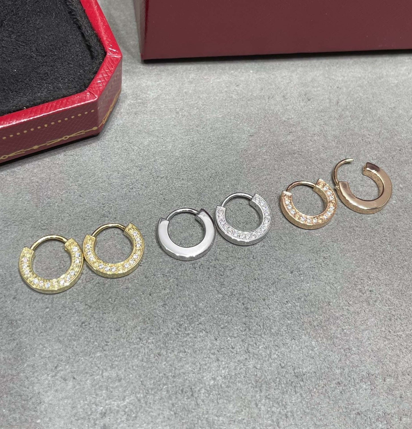 [Kismet Jewels ]LOVE DIAMOND EARRINGS