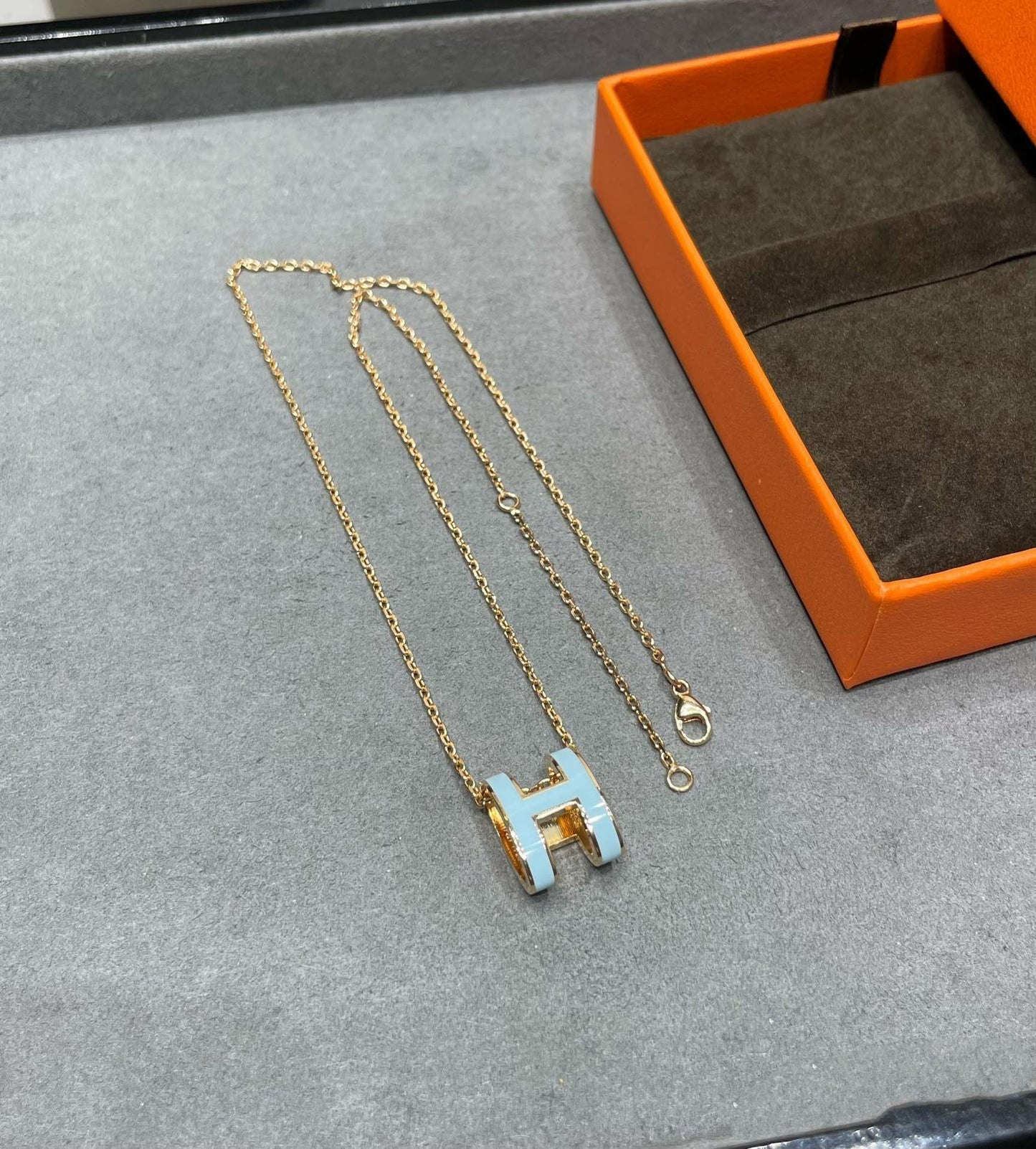 [Kismet Jewels ]POP H SKY BLUE NECKLACE