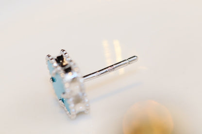 [Kismet Jewels ]CLOVER MINI TURQUOISE SILVER STUD EARRINGS