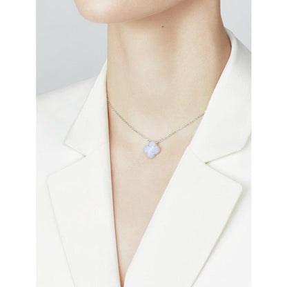[Kismet Jewels ]CLOVER 15MM BLUE CHALCEDONY NECKLACE SILVER