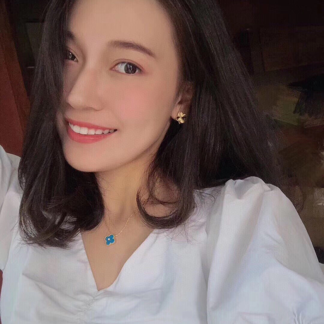 [Kismet Jewels ]CLOVER 15MM DIAMOND AND BLUE AGATE NECKLACE