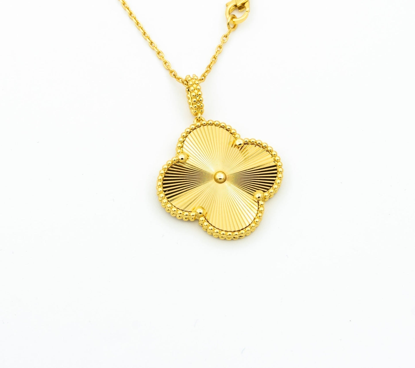 [Kismet Jewels ]CLOVER 25MM PEDANT NECKLACE GOLD