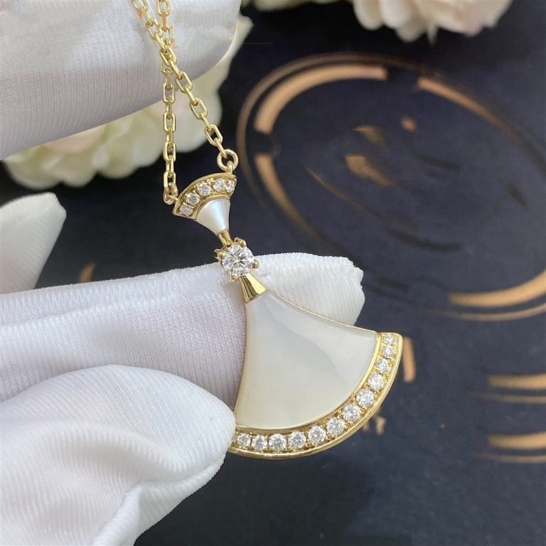 [Kismet Jewels ]DREAM NECKLACE MOP GOLD DIAMOND