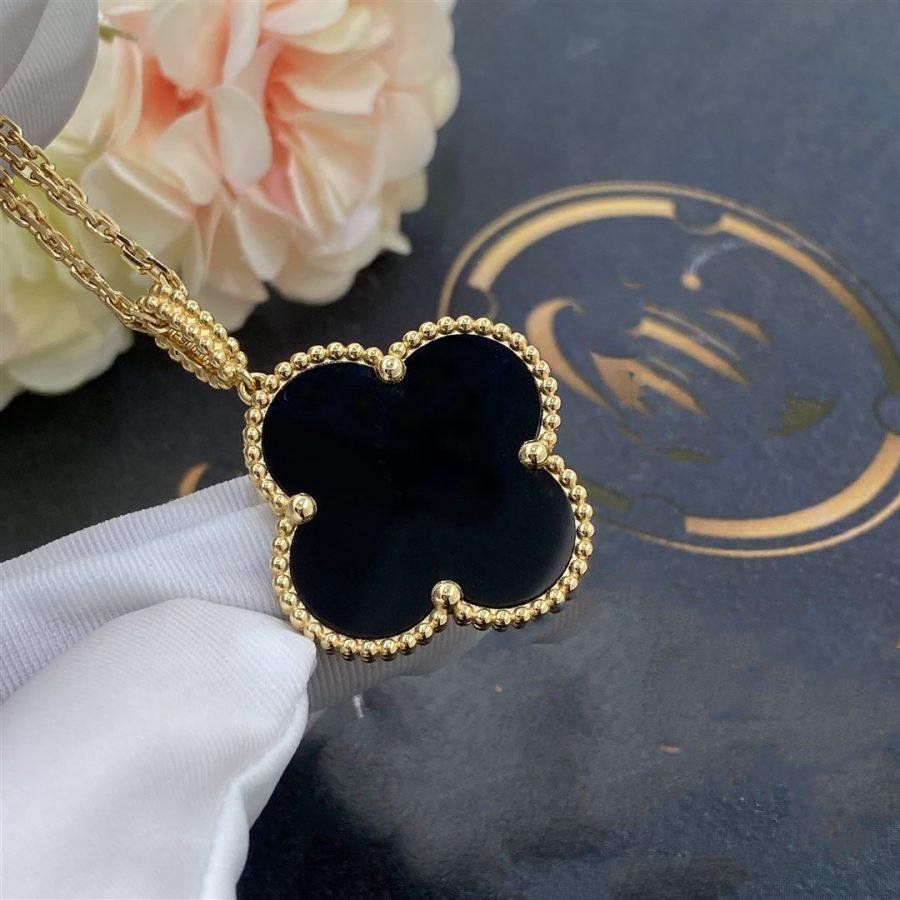 [Kismet Jewels ]CLOVER 25MM GOLD ONYX BIG CLOVER NECKLACE